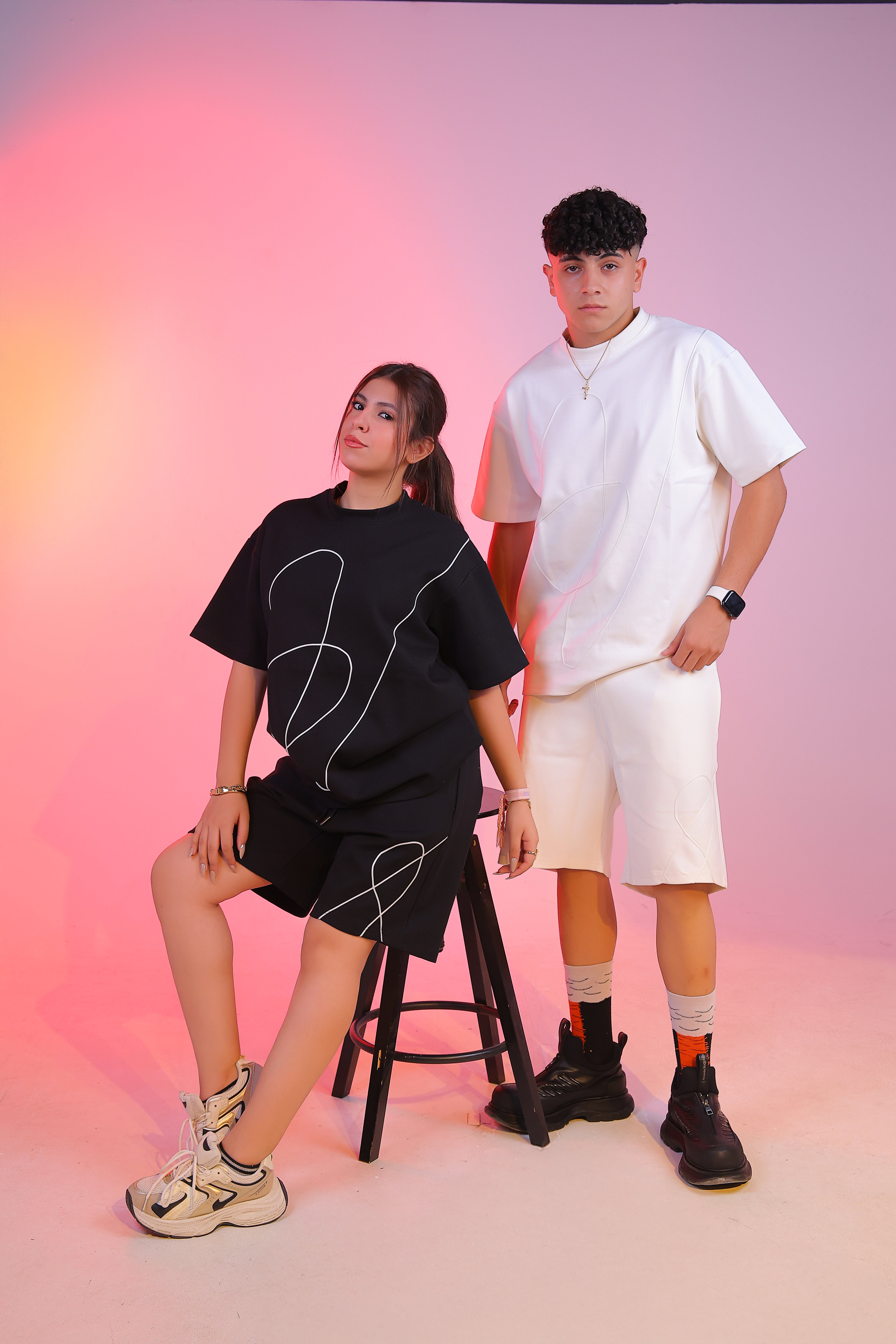 “Signature Graphic Oversized Set”